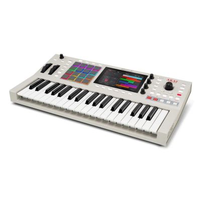 7. AKAI MPC KEY 37 GEN2 - Workstation