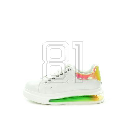 16. Goe W shoes NN2N4029