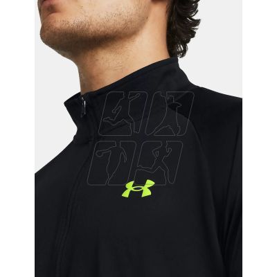 5. Under Armor M 1328495-006 sweatshirt