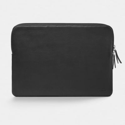 2. Leather protective case for MacBook 14" (black)