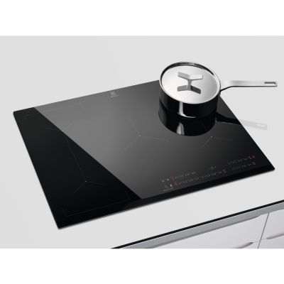 5. ELECTROLUX EIV835 Induction Hob