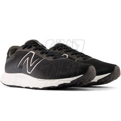 5. New Balance M M520LB8 Running Shoes