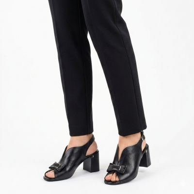 5. Women's black Jezzi RMR25112-3 block heel sandals with bow