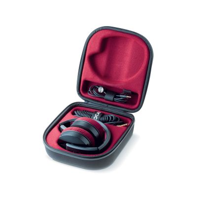 5. FOCAL LISTEN PROFESSIONAL - Studio headphones