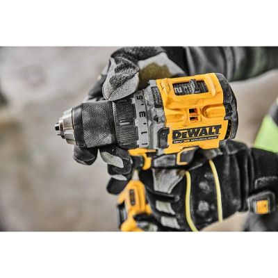 11. 18V cordless drill/driver DCD800NT