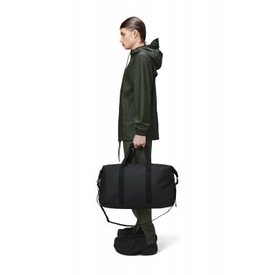 9. Rains Travel Bag 14200 01