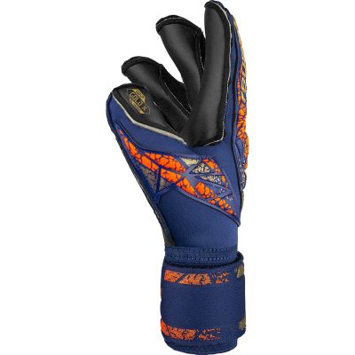 4. Reusch Attrakt Gold X Evolution Gloves M 54 70 964 4411