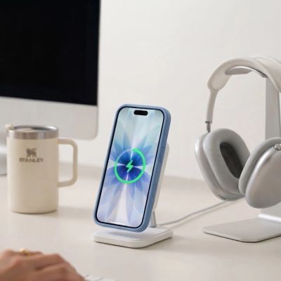 9. Tech-Protect MagPeak MagSafe CC Case for iPhone 17 – Matte Blue