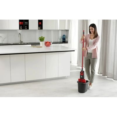 17. Vileda Ultramax BOX XL (mop + bucket)