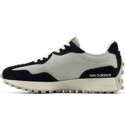 2. New Balance women's sports shoes WS327AP