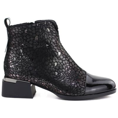 2. Women's leather ankle boots with heels in black and silver D&A S.Barski LZ62-2043