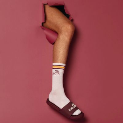 6. Kubota basic pool flip-flops burgundy KKBB14