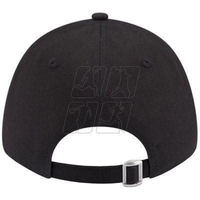 2. New Era Team Outline 9FORTY Chicago White Sox Cap 60364405