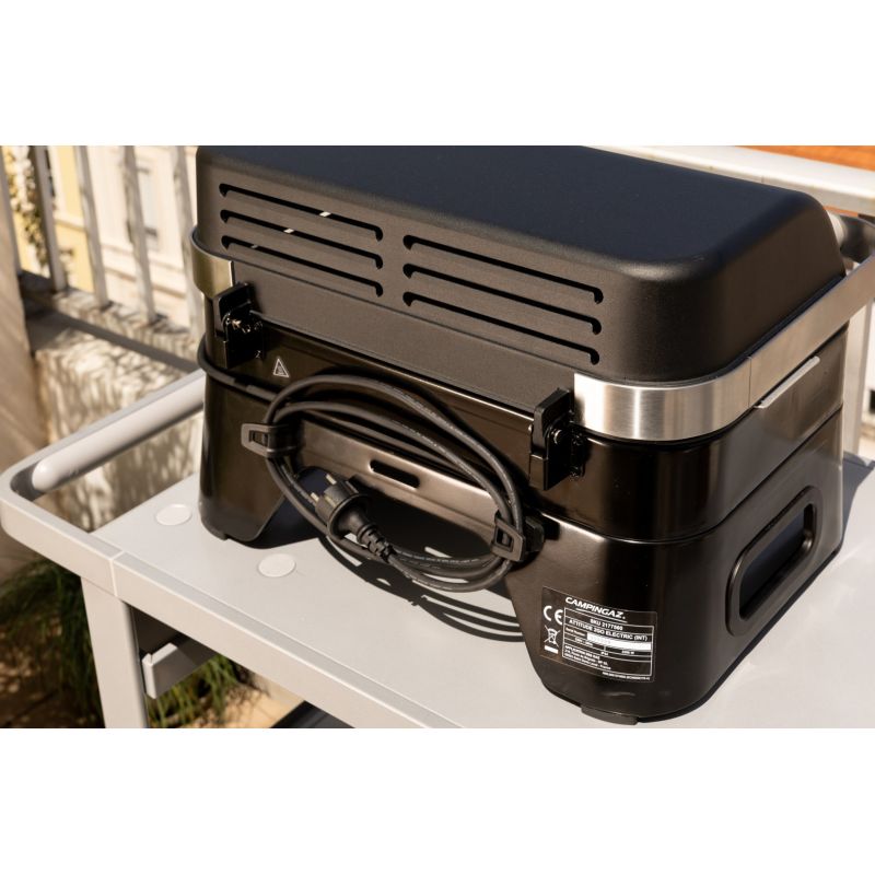 7. Campingaz Attitude 2GO Electric Grill Blade Electric Black