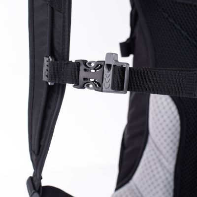 6. Elbrus Archer 18 backpack 92800622450