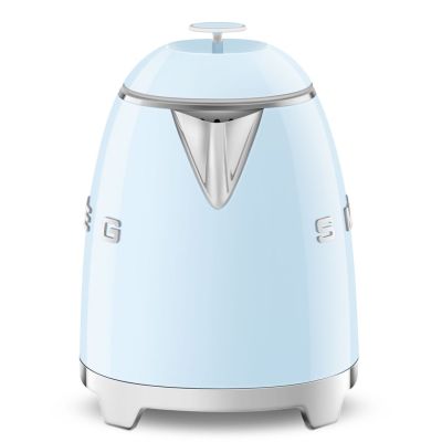 30. SMEG Kettle KLF05PBEU 0.8L pastel blue mini kettle