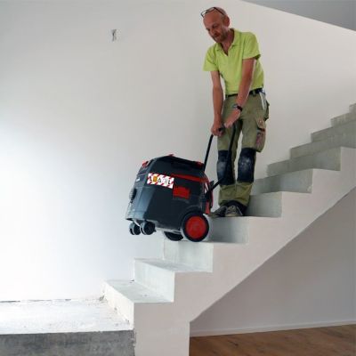 6. Starmix iPulse L-1635 TOP industrial vacuum cleaner